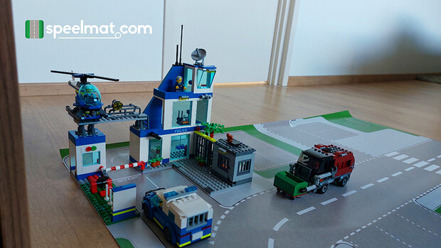 LEGO set 60316 Politiebureau 